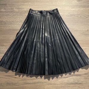 Black skirt